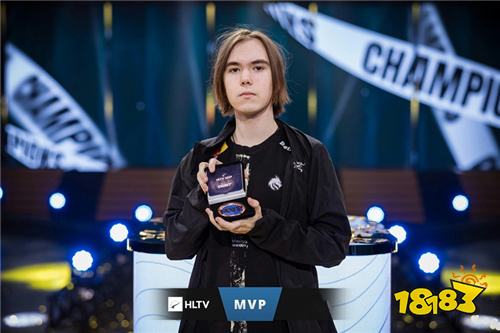 重播使争议 重播使争议